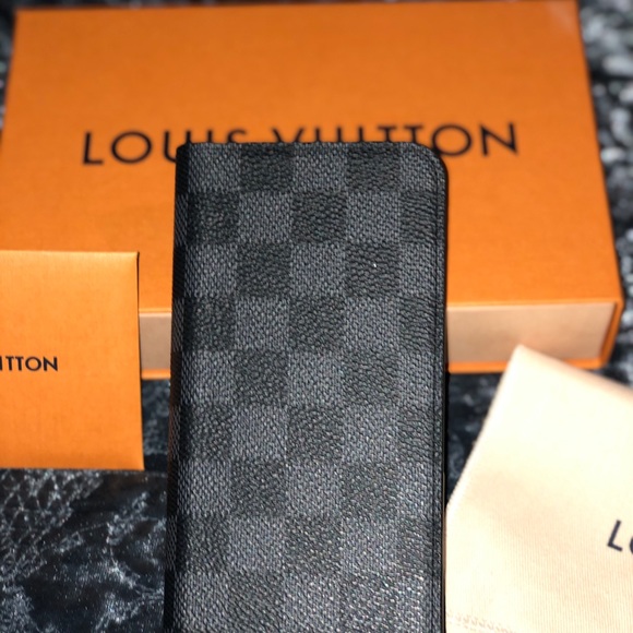 Louis Vuitton Damier IPhone‎ X Folio/phone Case - Picture 2 of 10